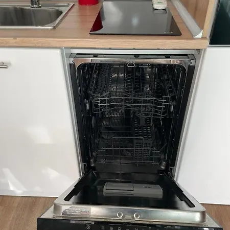 Charming Comfortable At Cornelia Deluxe With Free Pool And Aparthotel