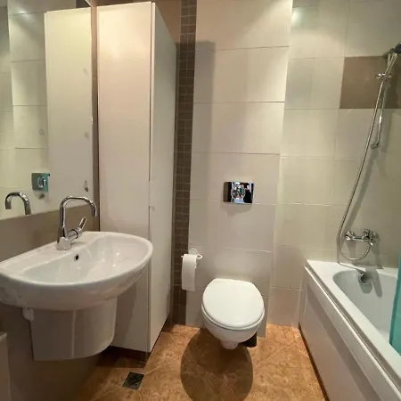 Charming Comfortable At Cornelia Deluxe With Free Pool And רזלוג