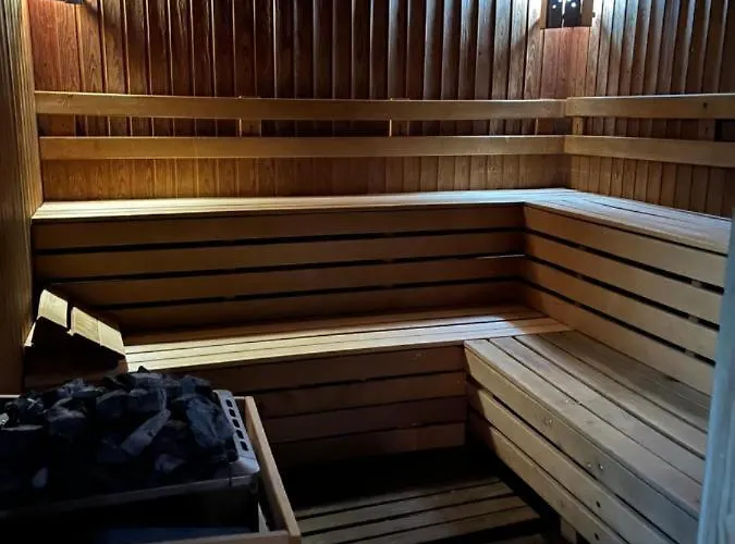 Charming Comfortable At Cornelia Deluxe With Free Pool And Razlog