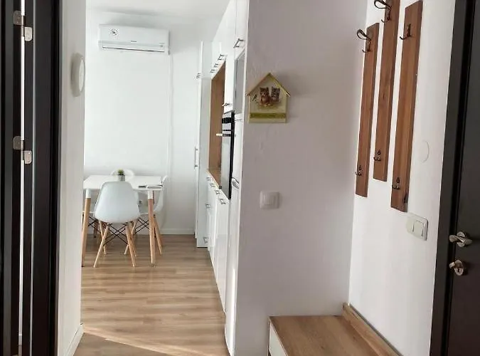 Aparthotel Charming Comfortable At Cornelia Deluxe With Free Pool And